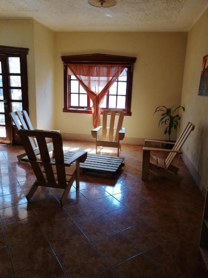 Hosteria Del Centro Santiago Atitlan Bagian luar foto